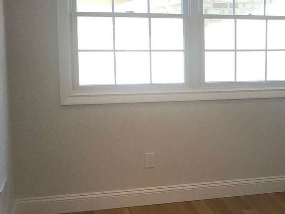 5th image of 151-09 17th Ave #1