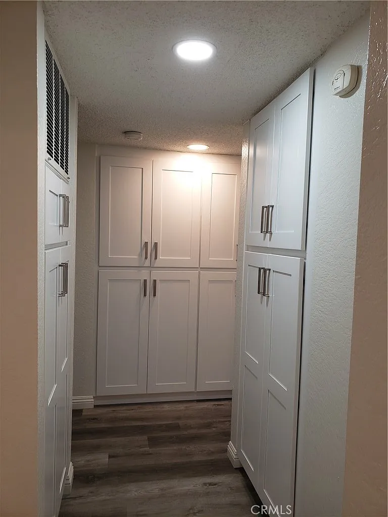 2 bed, 1188 sqft, $2,525 — Photo 3