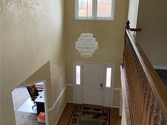 5th image of 326 Orchard Hills Dr