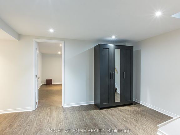 3rd image of 30 Northampton Dr #Basement