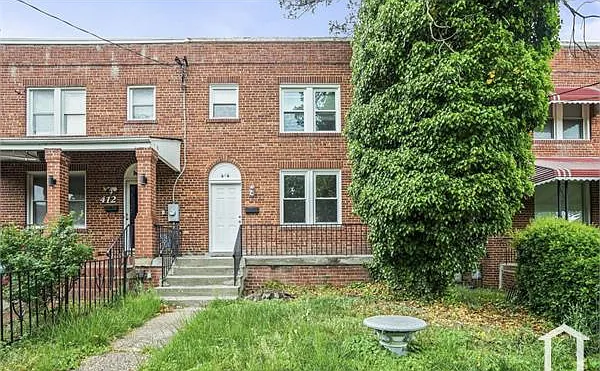 414 Orange St SE