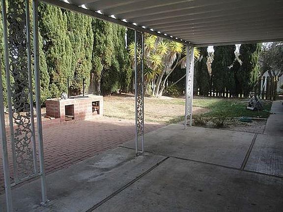3rd image of 643 Lavelle Ct