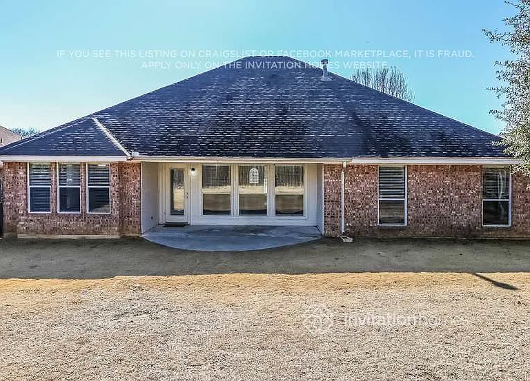 2105 Nugent Dr — Photo 12