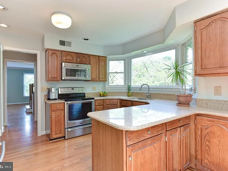6801 McLean Province Cir — Photo 18