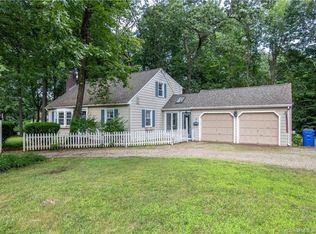 14 Carver Cir, Simsbury, CT 06070