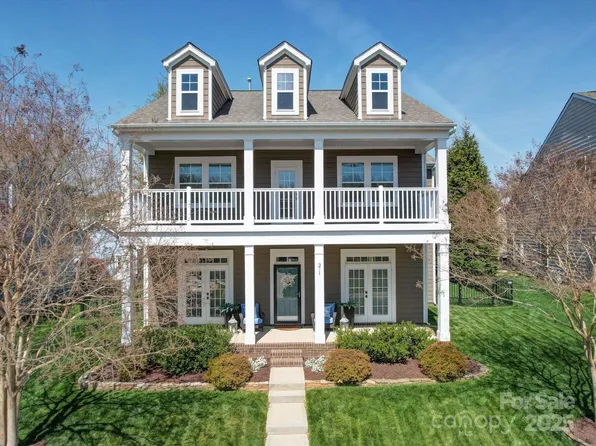 371 Montibello Dr, Mooresville, NC 28117