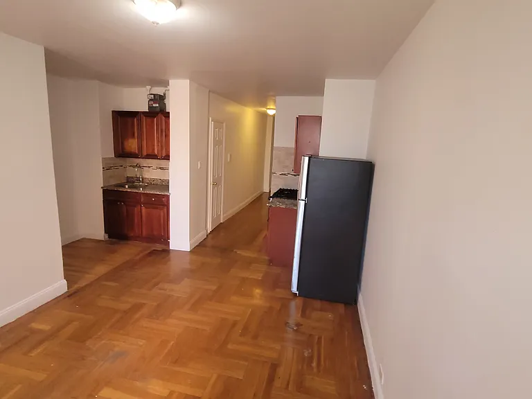 2894 Grand Concourse #G1 — Photo 5