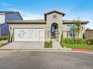 1350 E Via Sentieri Dr, Fresno, CA