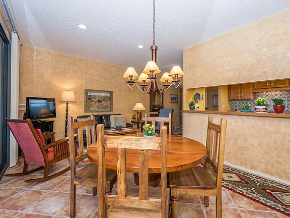 3rd image of 1800 W Dalehaven Cir