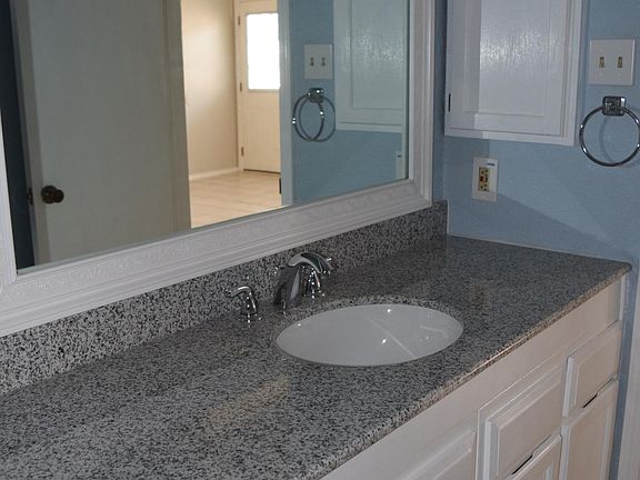 5th image of 543 Kirkland Dr
