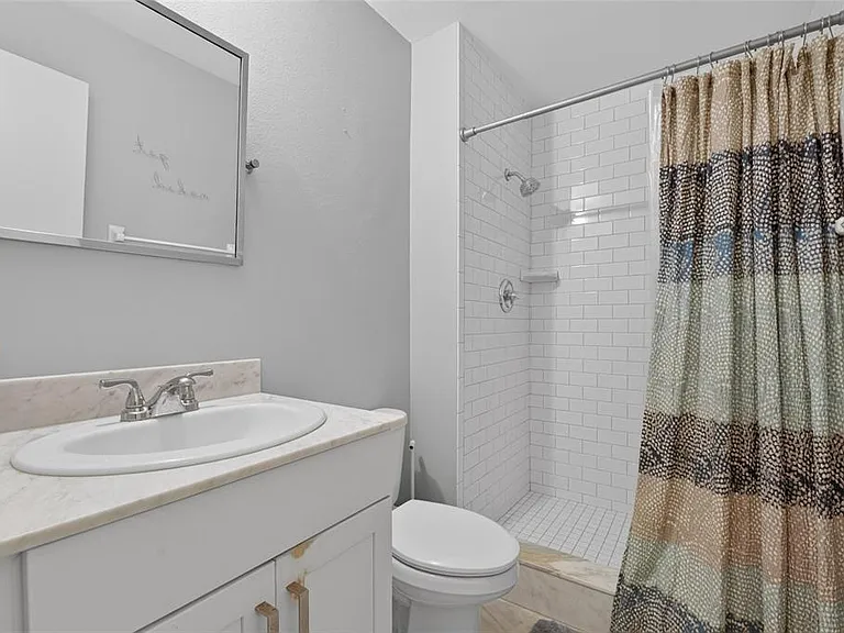 3812 N Oak Dr #M-32 — Photo 21
