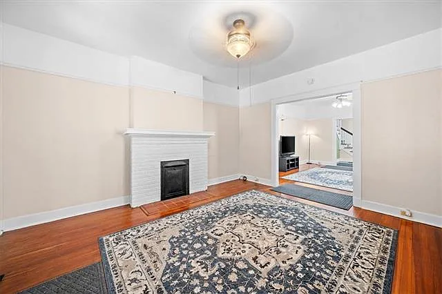 2608 Magazine St — Photo 4