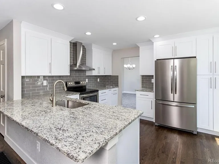 2505 Spring Hill Ct — Photo 2
