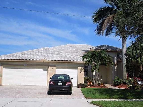 4th image of 1922 NW 168th Ave