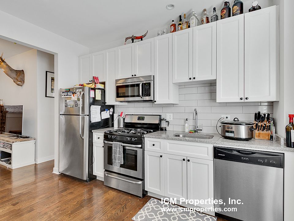 1st image of 1614 W Belle Plaine Ave #2