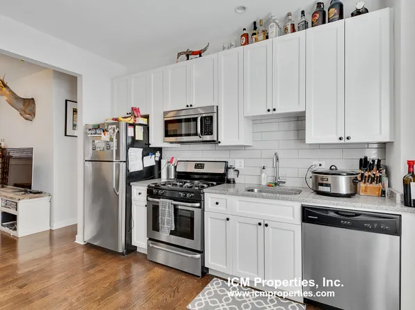 1614 W Belle Plaine Ave #2, Chicago, IL 60613