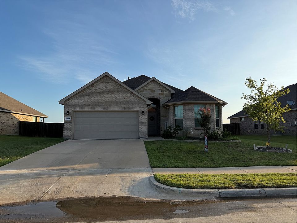 1st image of 1331 Madeline Ln