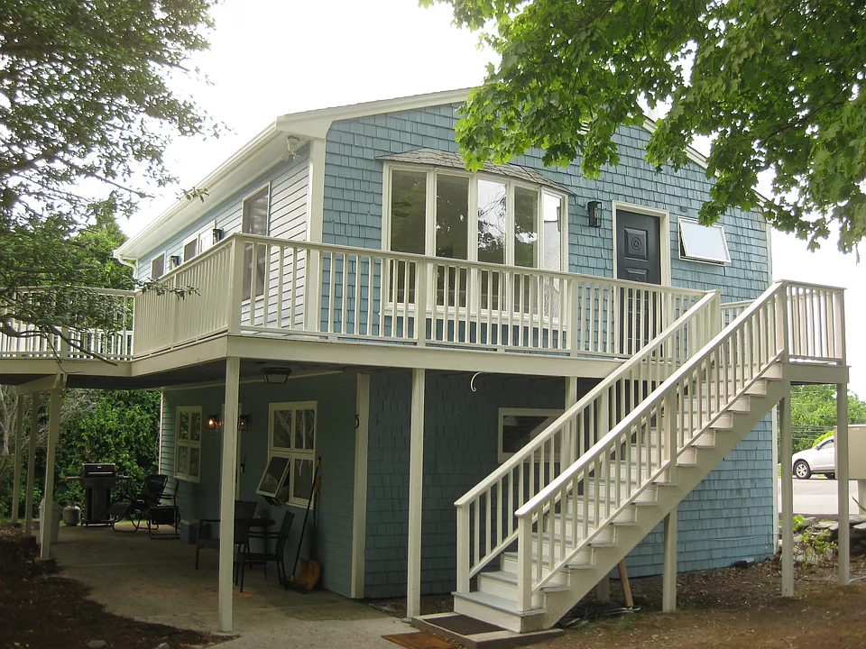 2431 E Main Rd #6
