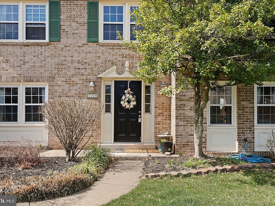 2200 Herman Ct, Herndon, VA 20170 Zillow