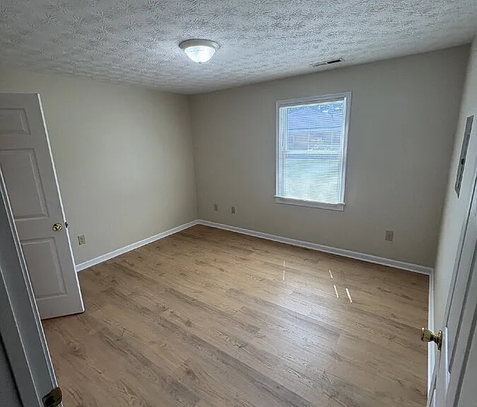 1374 Reservoir St #D — Photo 14