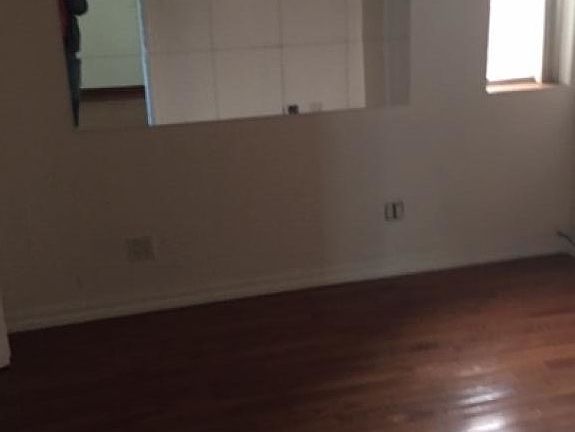 5th image of 2439 W Armitage Ave Ste 1