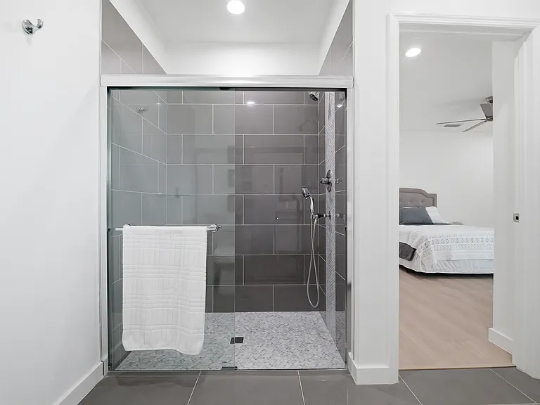 Full bathroom