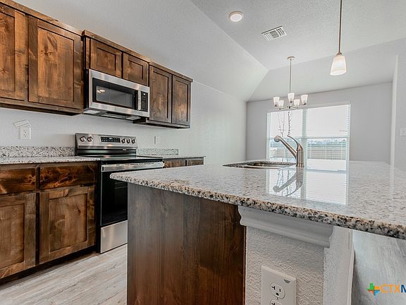 3rd image of 1104 Karen Dr
