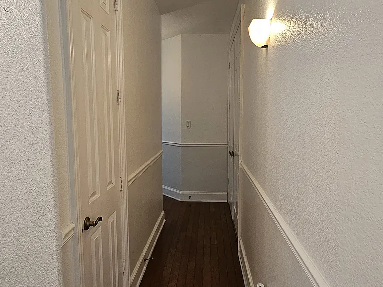 8207 Persimmon St — Photo 17