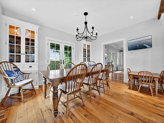 5th image of 17 Ipswich St