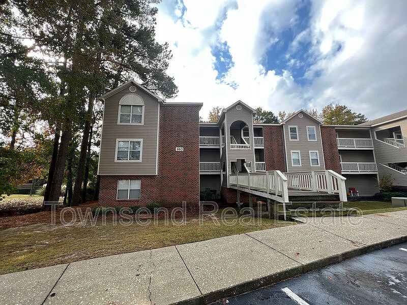 1st image of 663-18 Bartons Landing Pl
