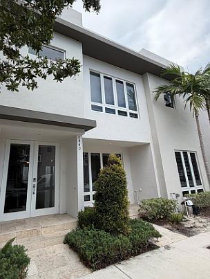 1st image of 6440 NW 103rd Psge
