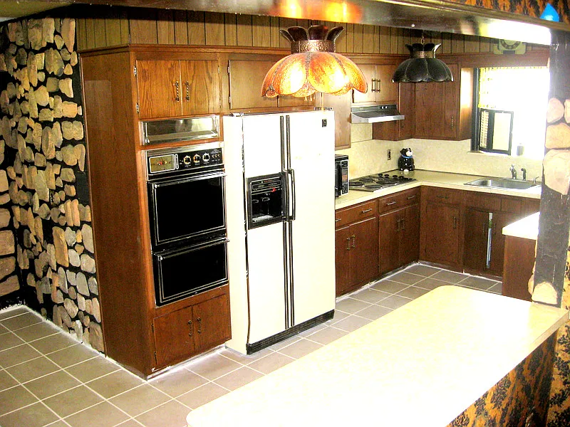 16 Irving Ave photo 1