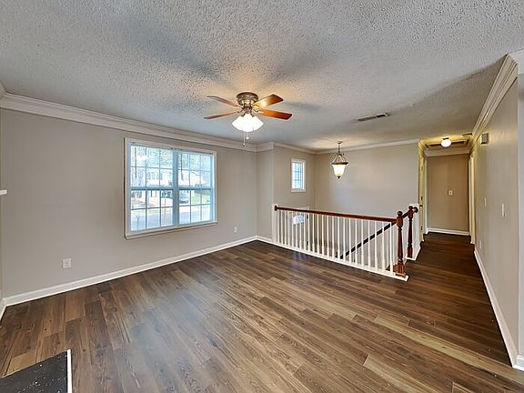 2nd image of 5595 Fairington Pl