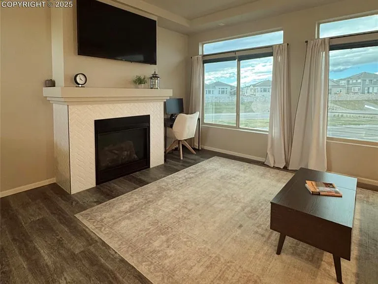 7038 Silvergrass Dr — Photo 5