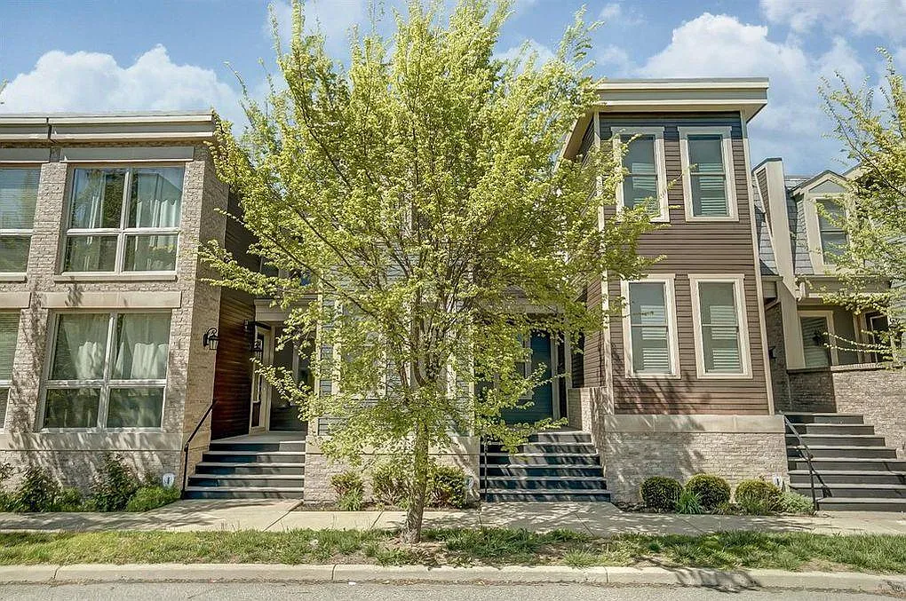 440 Northern Ave — Photo 2