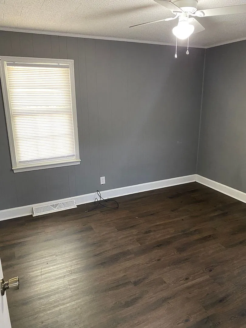 708 Denby Street — Photo 3