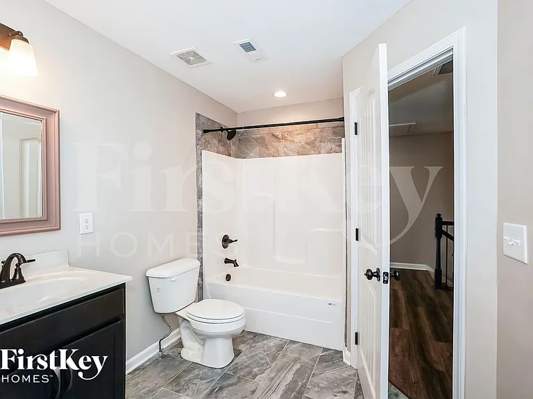 1544 Kestrel Dr — Photo 16