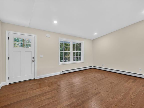 5th image of 55 Beaver Dam Road