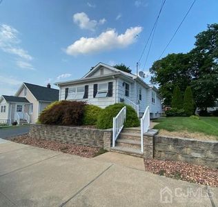 30 Henry St, Sayreville, NJ, 08872