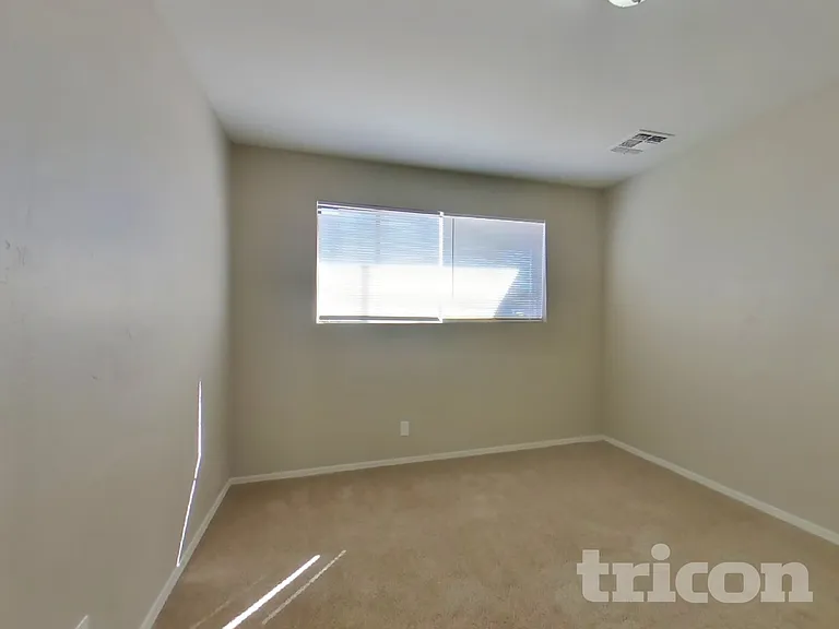3234 W Larkspur Dr — Photo 11