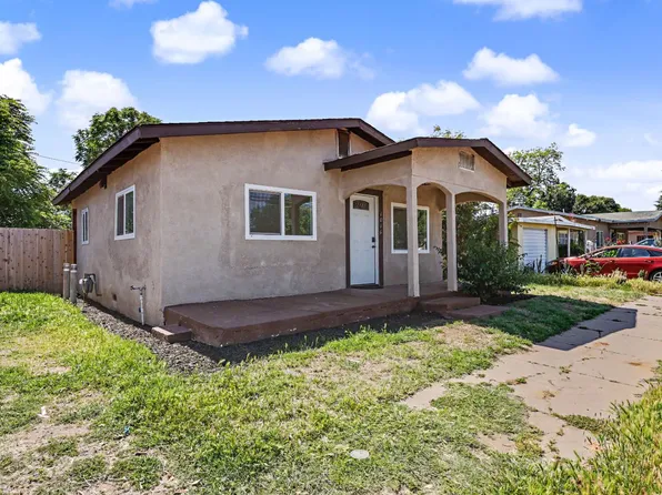 1016 E Yosemite Ave, Madera, CA 93638