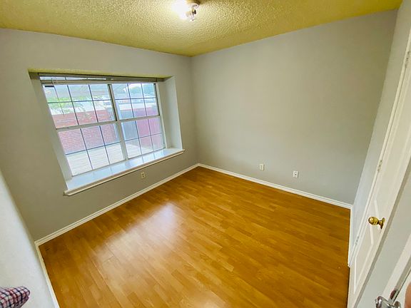 5th image of 3435 Winter Oak Dr