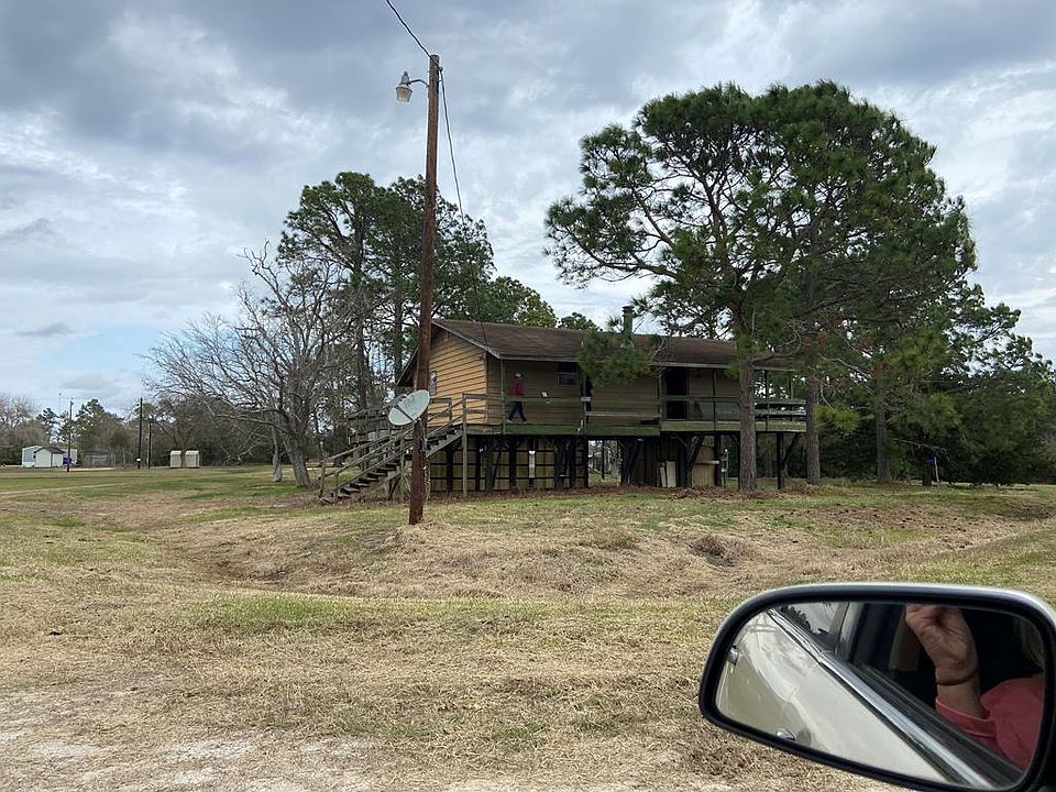 1st image of 202 Royal Wood St