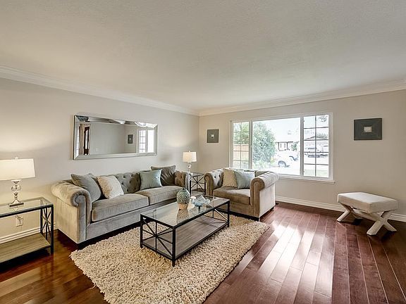 2nd image of 710 Alamo Dr