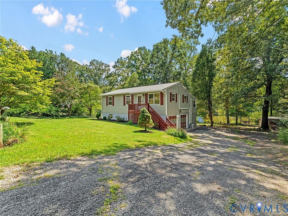 1st image of 2135 Lakeview Dr