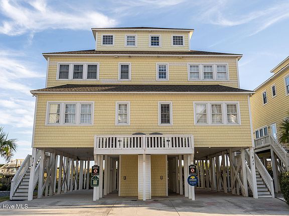 2nd image of 872 Villas Drive