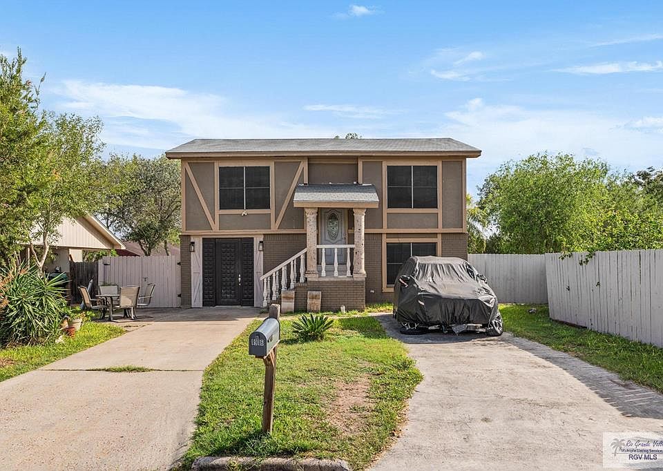 1st image of 1916 Woodway Dr
