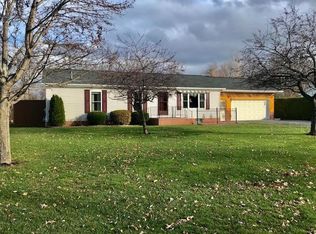 5 Homestead Dr, Plattsburgh, NY 12901