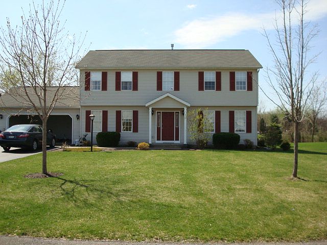 1st image of 21 Copperfield Dr