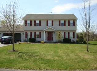 21 Copperfield Dr, Waterford, NY 12188